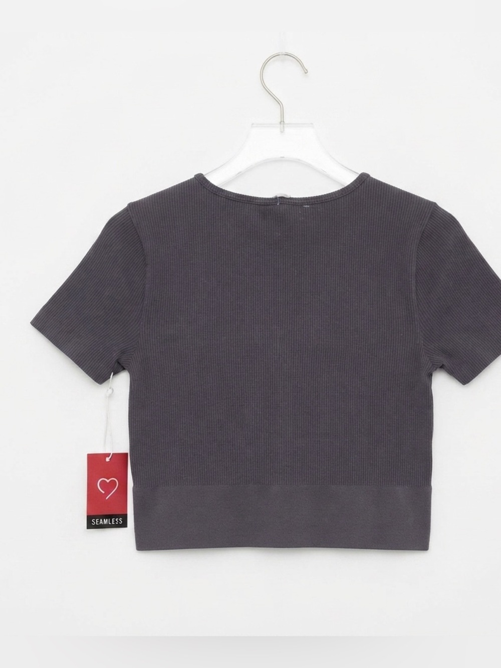 One Step Up Ribbed Crop Top - Picture 3 of 7